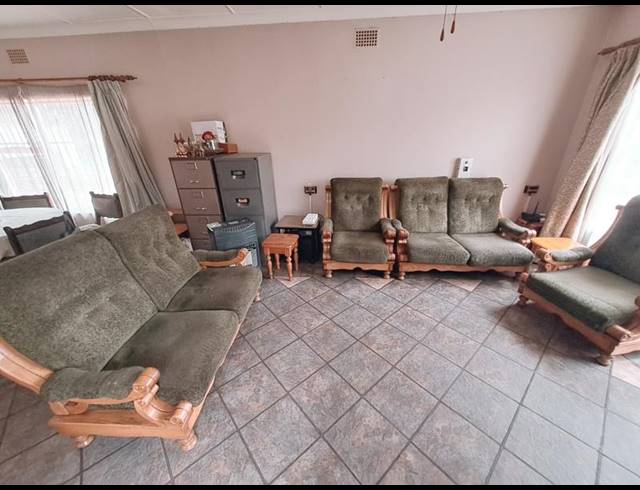 6 BEDROOM HOUSE FOR SALE IN ELSBURG